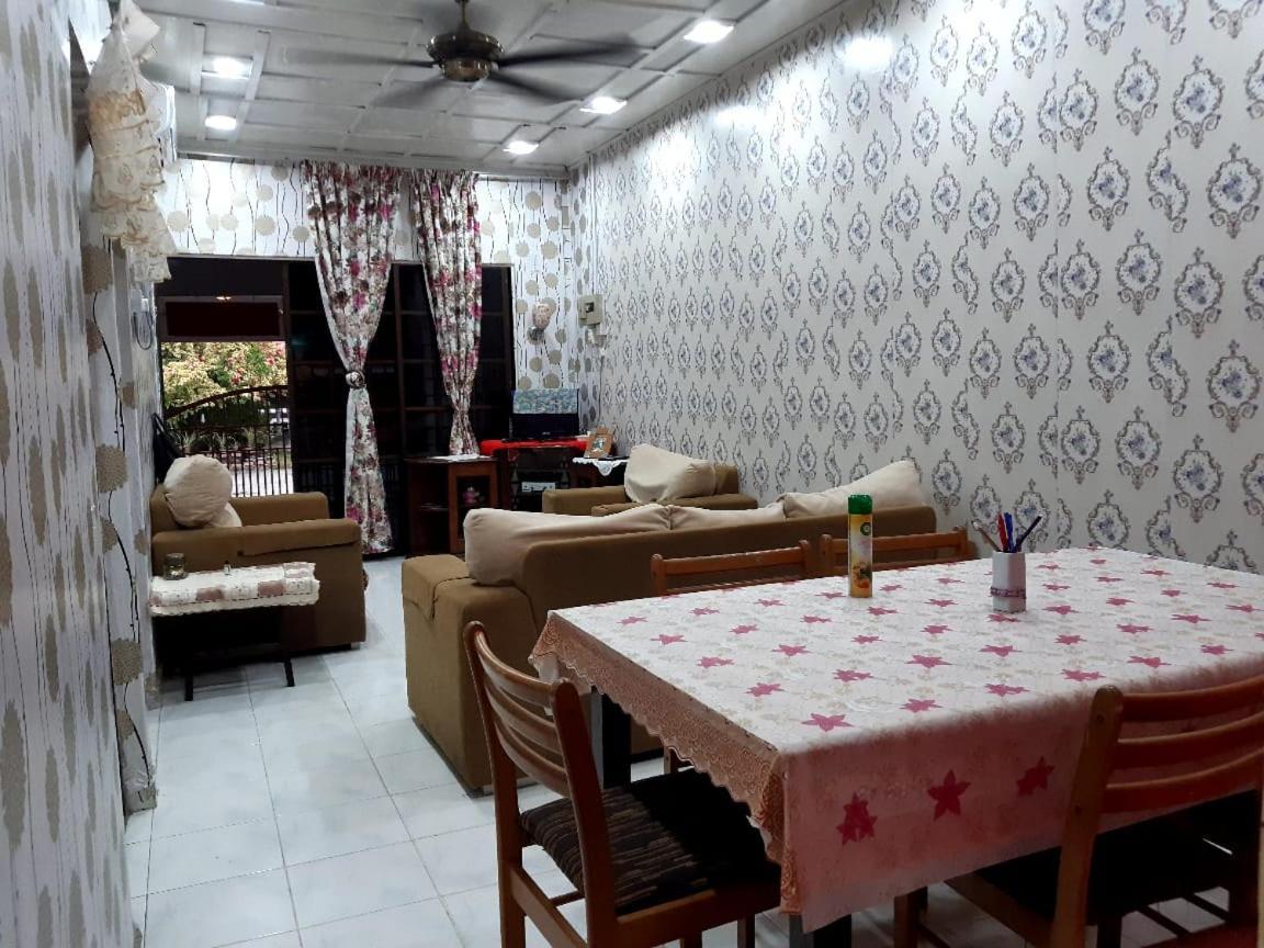 Bemban Garden Homestay Batu Gajah Bagian luar foto
